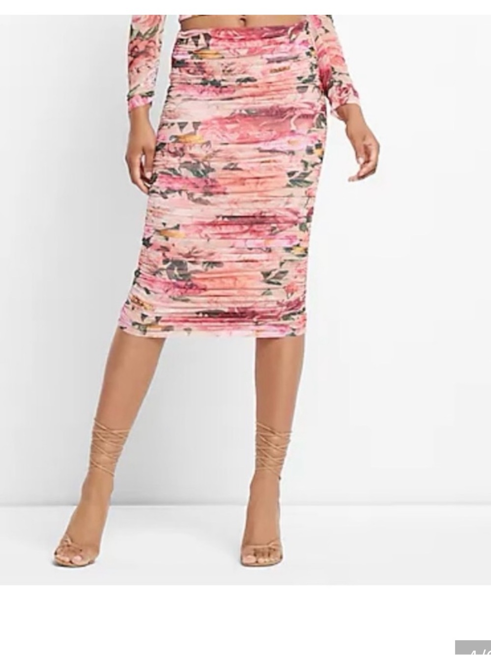 Express Body Contour Floral Romantic Ruched Pink Skirt